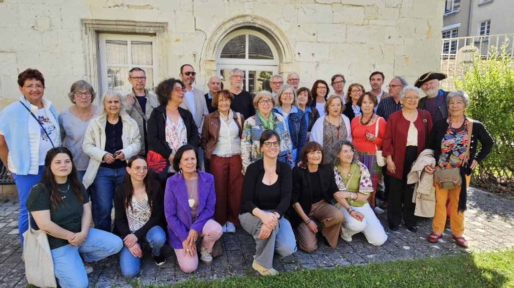 Les artistes de l’association Regard lors du vernissage de l’exposition.
